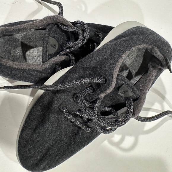 Allbirds Merino Wool Runners - Size 8. - Picture 4 of 6